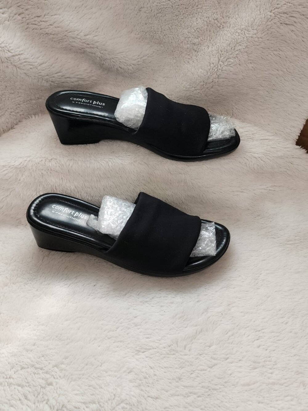 Comfort Plus, Predictions, Wedge slip on shoe, Size 8 1/2W - Picture 2 of 6
